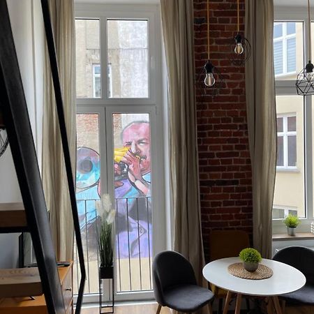 Urokliwy Loft W Ncl Kamienica Vabank 34 Appartement Łódź Buitenkant foto