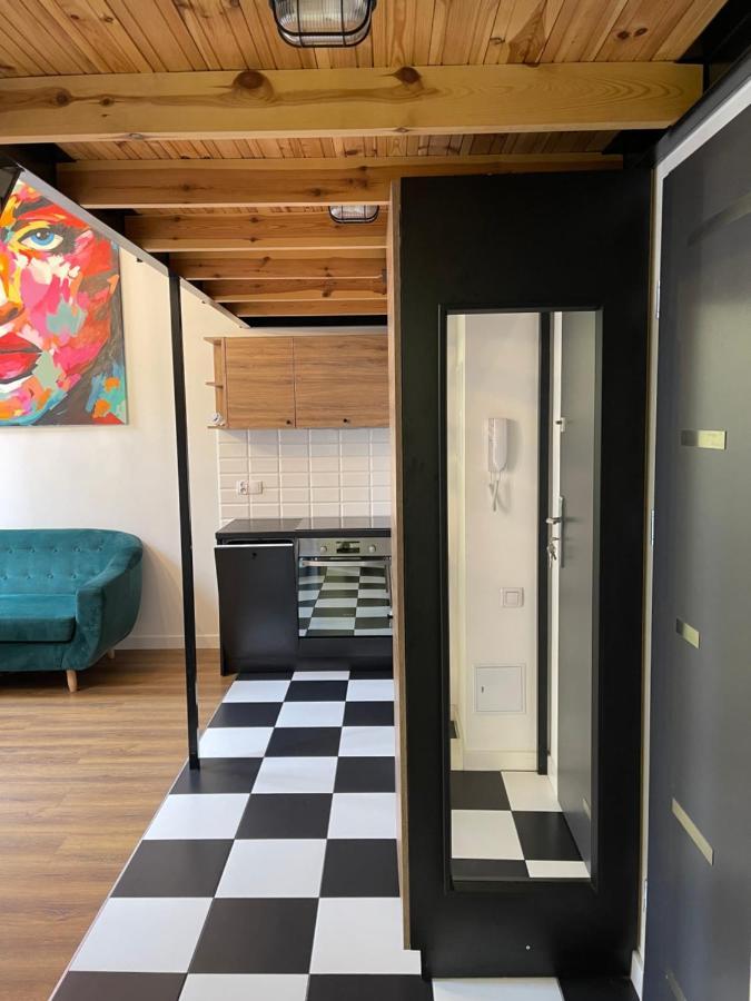 Urokliwy Loft W Ncl Kamienica Vabank 34 Appartement Łódź Buitenkant foto